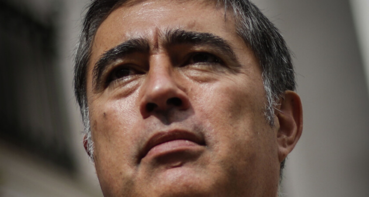 Municipio de Santiago se querella por eventual mal uso de gift cards durante administración anterior