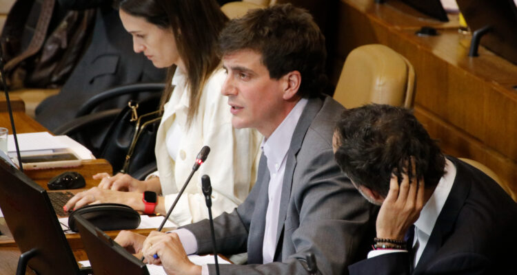 Schalper resalta la importancia de los acuerdos en política en caso de reforma de pensiones