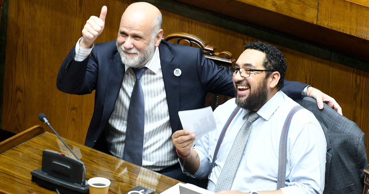 Senado despacha proyecto de ley para reparar deuda histórica de profesores