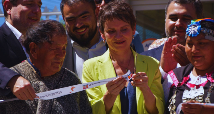 Ministra Tohá inaugura primera sucursal de banco en Ercilla: 