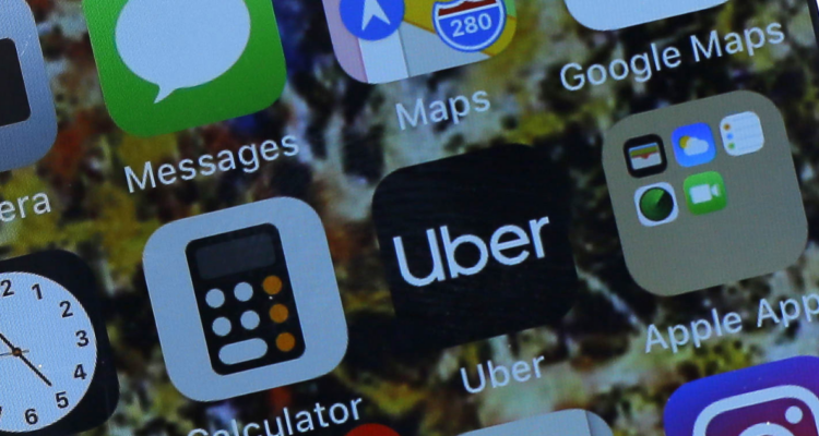 Ministerio de Transportes retira nuevamente de Controlaría el reglamento de “Ley Uber”