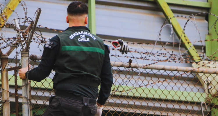 Gendarmería de Los Ríos expresa preocupación por falta de personal y aumento de población penal