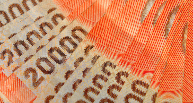 Sueldo mínimo llega a $510.500 en enero de 2025, ¿cuándo se espera un nuevo reajuste?