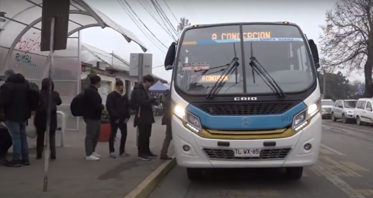 Alcalde y vecinos de Santa Juana reclaman baja en frecuencias de taxibuses a Concepción