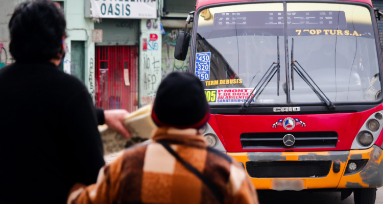 Usuarios de transporte público de Puerto Montt acusan incumplimiento en cobro de rebaja tarifaria