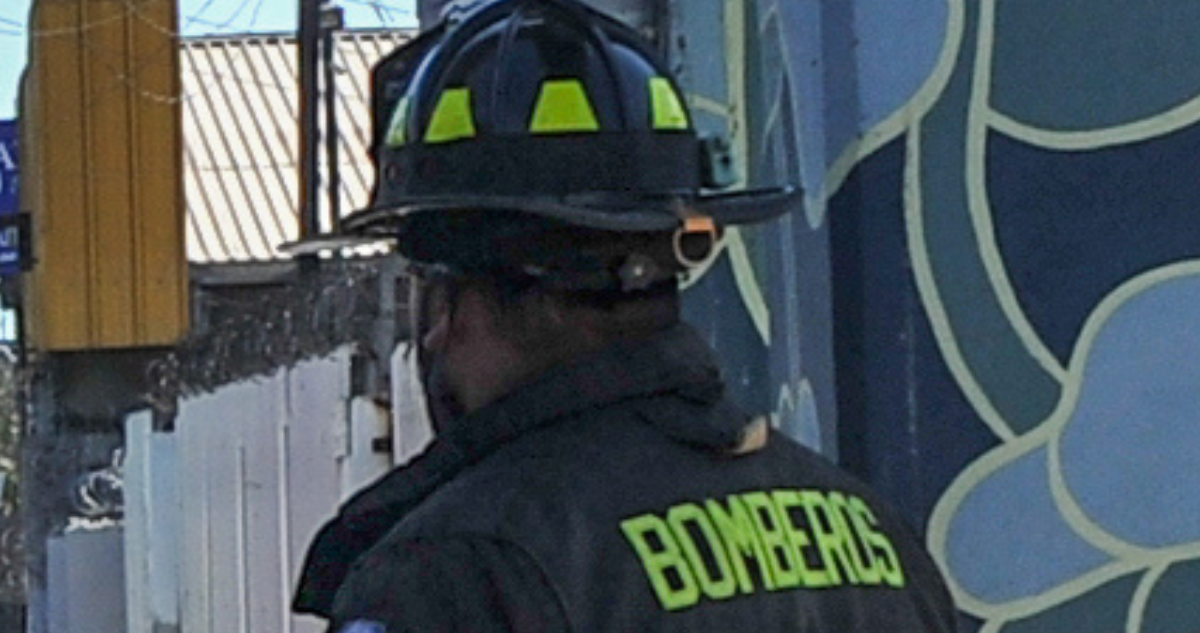 Roban auto de voluntario de Bomberos