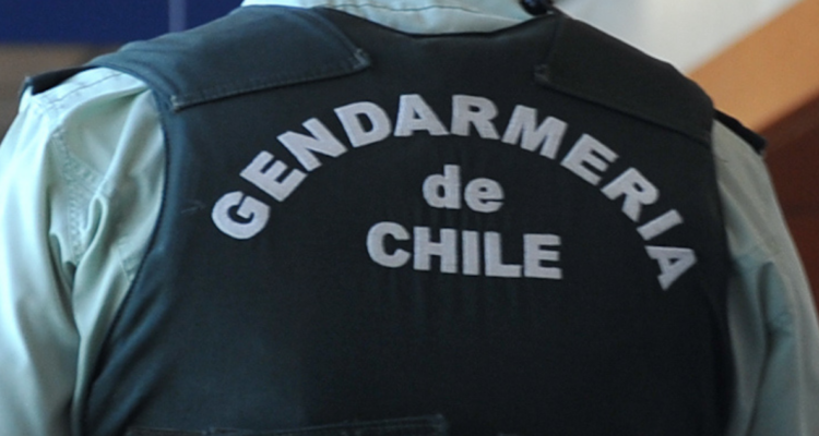 Funcionaria de gendarmería