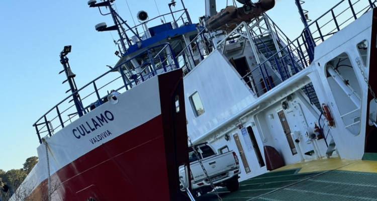 Barcaza Cullamó