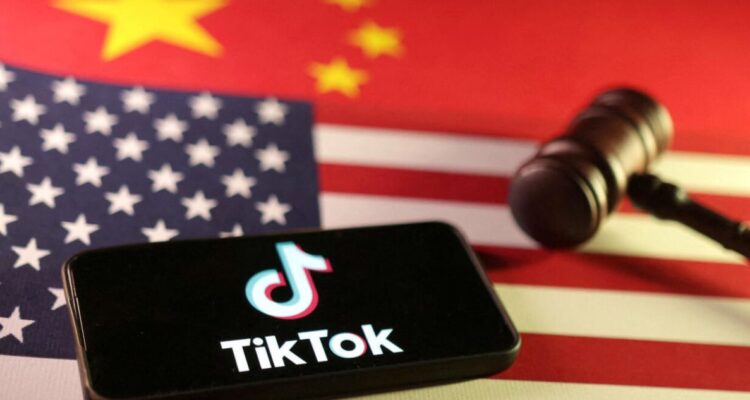 REUTERS – Dado Ruvic