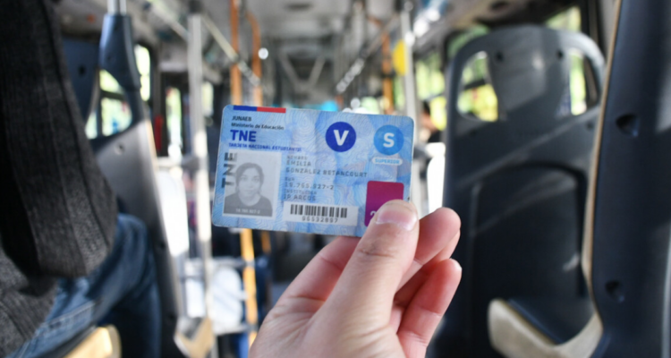 La TNE puede ser utilizada todo el año: cómo denunciar si te niegan la entrada al transporte público
