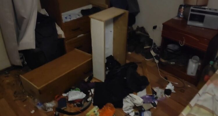 Turbazo en Conchalí: ladrones roban $8 millones en especies y golpean a hombre de 82 años