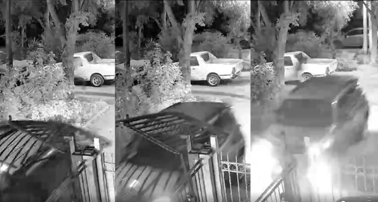 Delincuentes derriban reja y roban vehículo en Independencia: cámara captó el delito