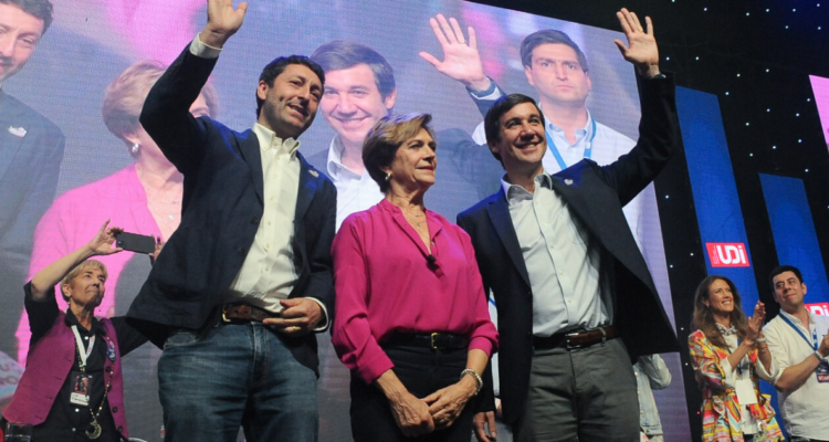 UDI se suma a RN y proclama a Evelyn Matthei como su candidata presidencial