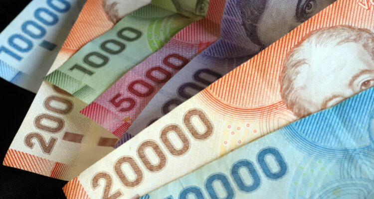 Alivio para el bolsillo: revisa cuánto bajará la UF tras la caída en el IPC de diciembre