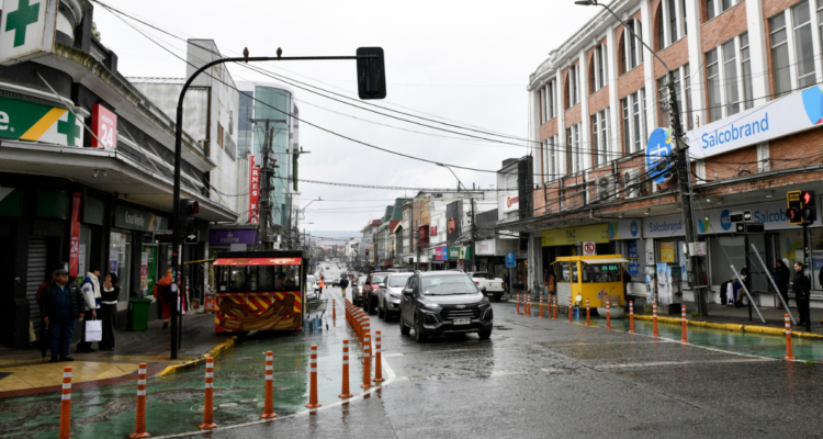 Calle en Valdivia por rechazo a entregar recursos a Serviu por ampliación de avenida