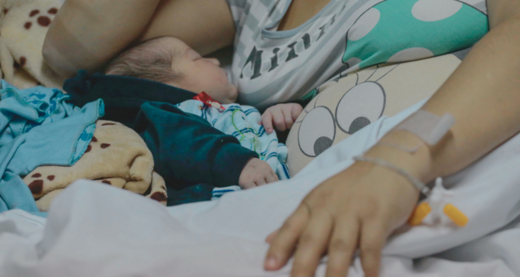Violencia obstétrica en chile se registra más en el servicio público de maternidad