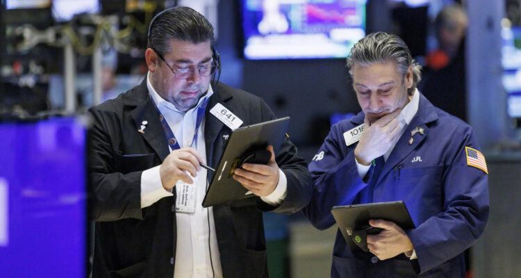 Wall Street se estabiliza luego del desplome de Nvidia ante la Inteligencia Artificial de China