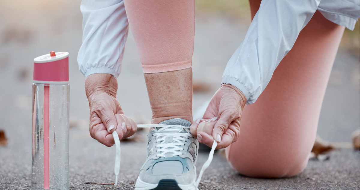 4 ejercicios que pueden ayudar a mitigar el deterioro físico en adultos mayores