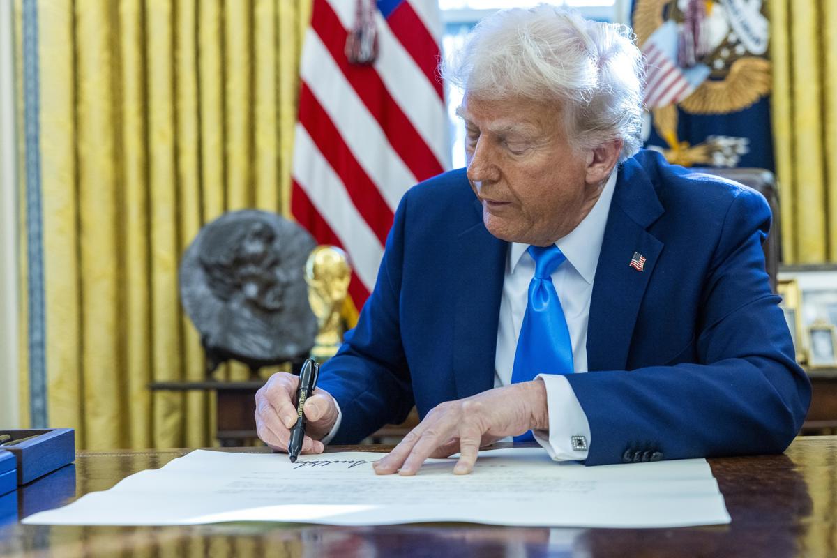 Trump saca a EEUU del Consejo de DDHH de la ONU y congela fondos a Agencia para Refugiados Palestinos
