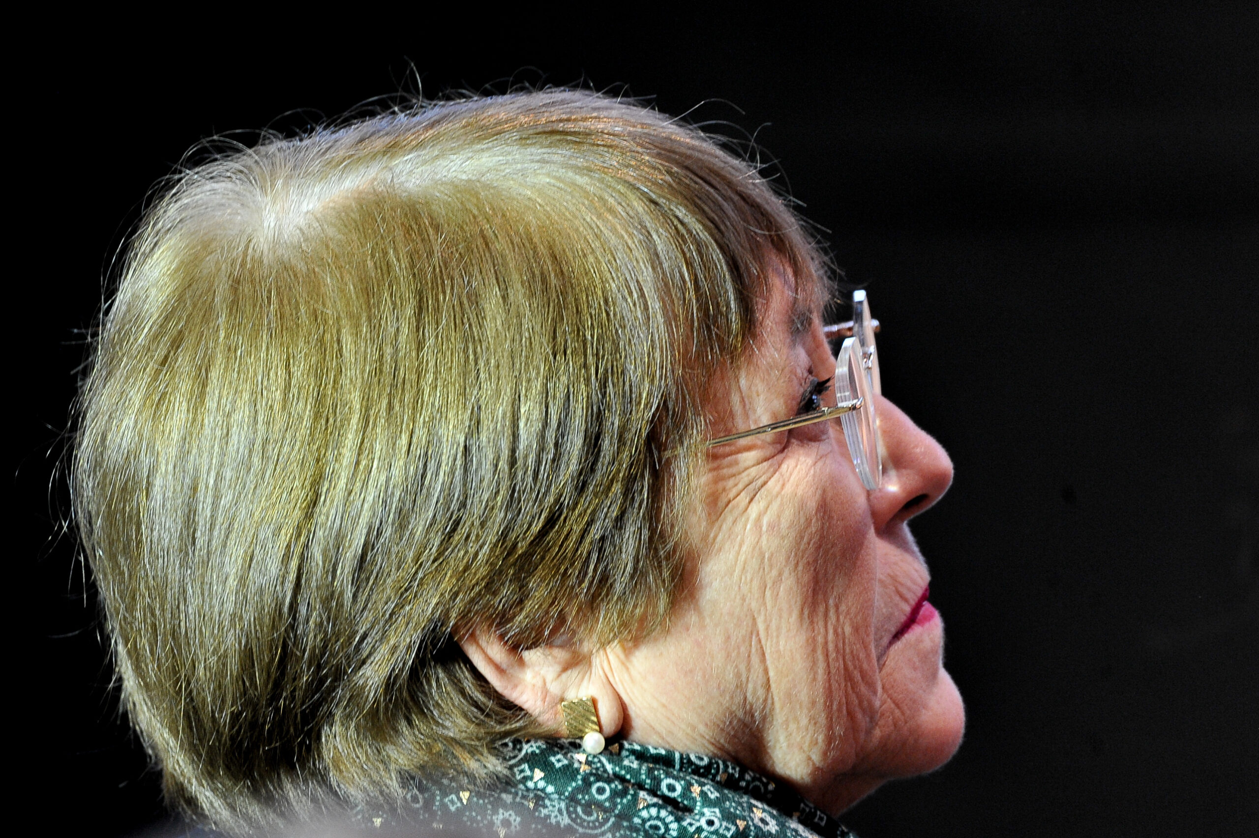 Michelle Bachelet de perfil