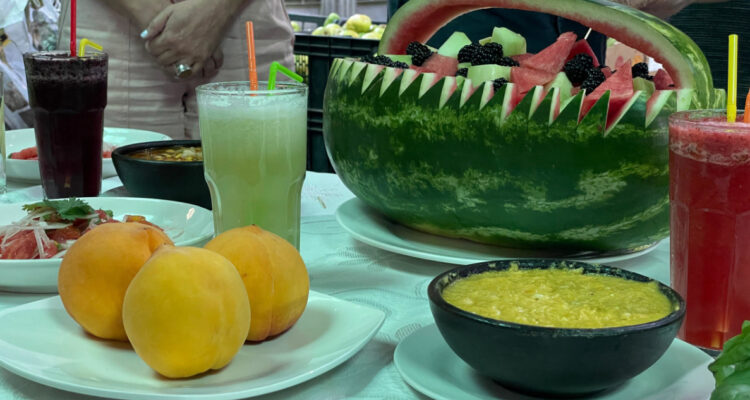 “Sandías enormes”, lechugas y más: Gobierno destaca nuevos alimentos que muestran bajas en sus precios