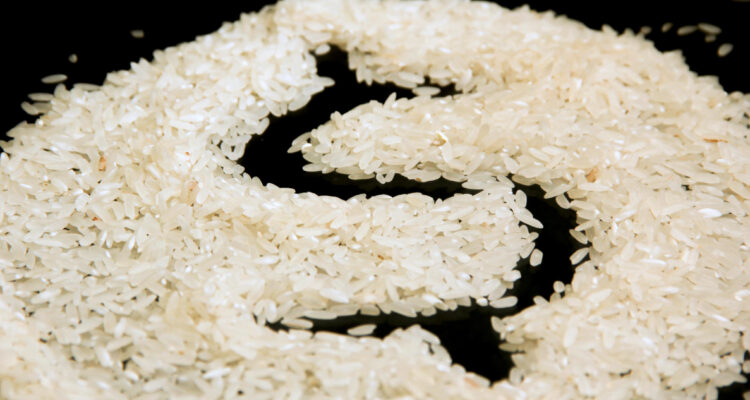En abundancia y más barato: Las razones por las cuales el arroz daría un alivio al bolsillo en 2025