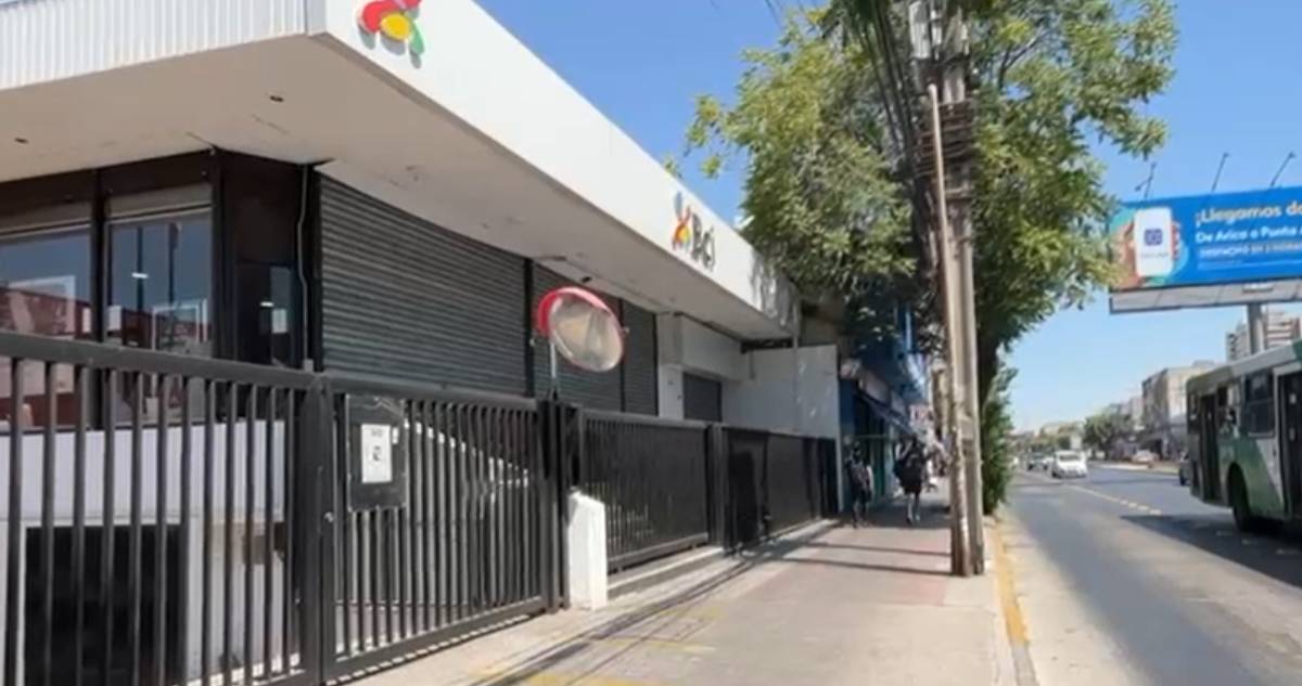 Dos detenidos por robo fallido a cliente de banco en San Miguel: sujeto disparó a seguridad municipal