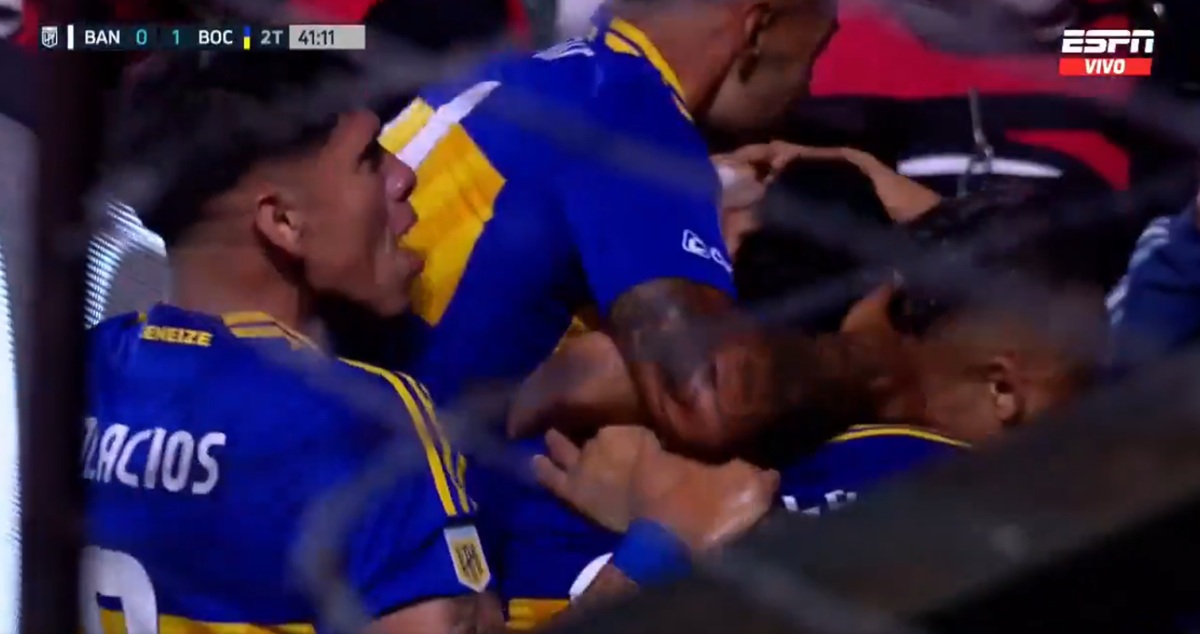 Carlos Palacios fue clave en triunfo de Boca Juniors.