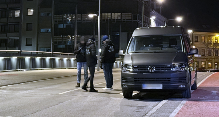 Ataque de joven con cuchillo en calle de Austria deja cuatro heridos y a un fallecido de 14 años