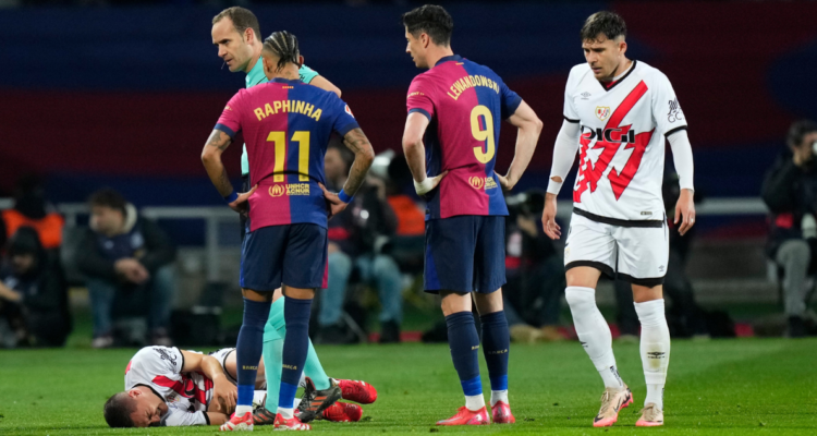 Barcelona gana con polémica al Rayo Vallecano y asume nuevamente el liderato de la LaLiga en España