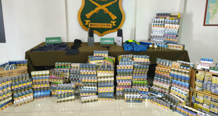 Delincuentes roban carga de camión de Chile Tabacos en Concepción: fueron detenidos en el acto