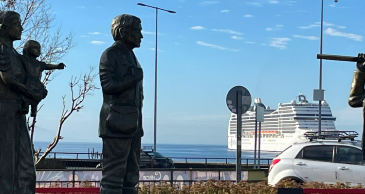 Turista español de 84 años muere a bordo de crucero que había recalado en Puerto Montt