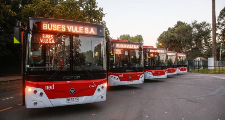 Suman 50 buses eléctricos a Red Movilidad: revisa en qué recorridos de Santiago circularán