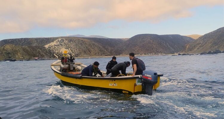 Encuentran cuerpo de tripulante desaparecido tras volcamiento de embarcación en Canela