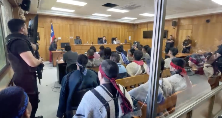 Buscan anular juicio que absolvió a 17 comuneros mapuche acusados de secuestrar a gendarmes en Angol