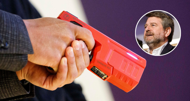 Carabineros usará pistolas taser en casos de VIF en la RM: Orrego plantea ampliar su implementación