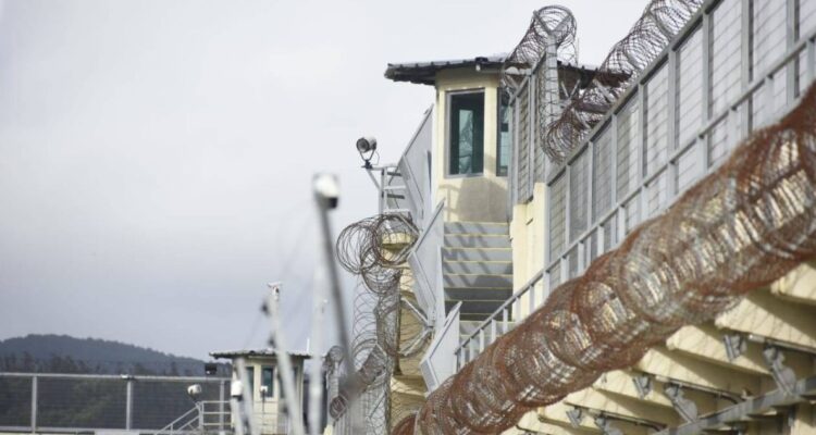 Gobierno activa plan de intervención preventiva en cárceles tras alza de homicidios en recintos