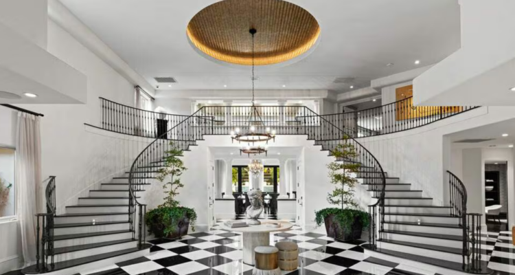 ¿El fin de una era? Kris Jenner pone en venta icónica casa de Las Kardashian: cuesta USD13,5 millones