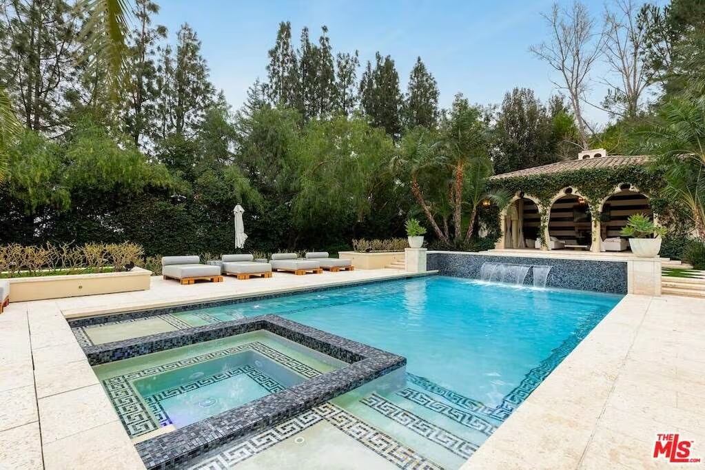 ¿El fin de una era? Kris Jenner pone en venta icónica casa de Las Kardashian: cuesta USD13,5 millones