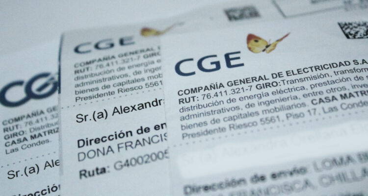 Diálogo fracasó: Sernac demanda a la CGE por “negarse” a compensar a casi 882 mil clientes por cortes