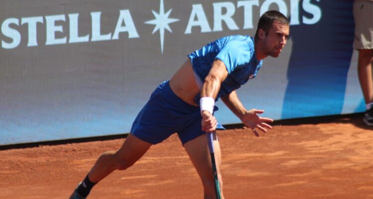 Djere admite mejora de canchas en Chile Open y pide mantención en partidos: 