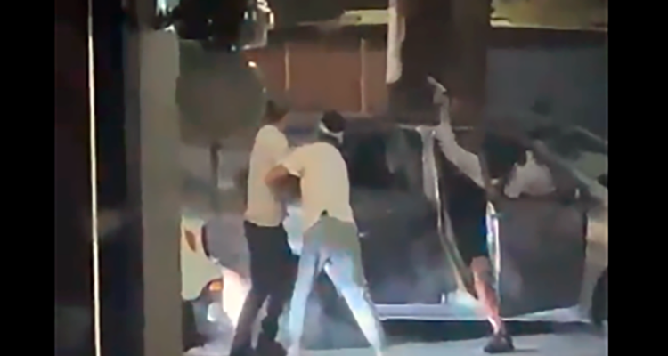 Tres personas fueron acribilladas con 60 disparos en la calle y a plena vista de sus vecinos en Renca