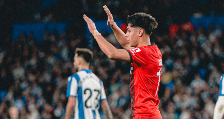 Zurdazo y a cobrar: golazo de Darío Osorio ilusiona al Midtjylland en 16avos de final de Europa League