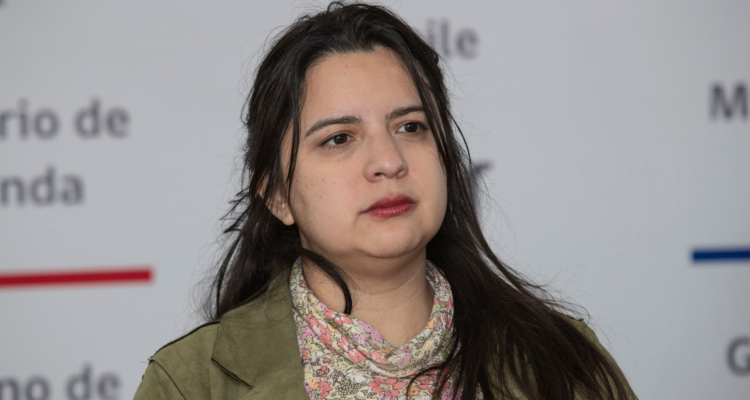 deficit fiscal directora de presupuesto