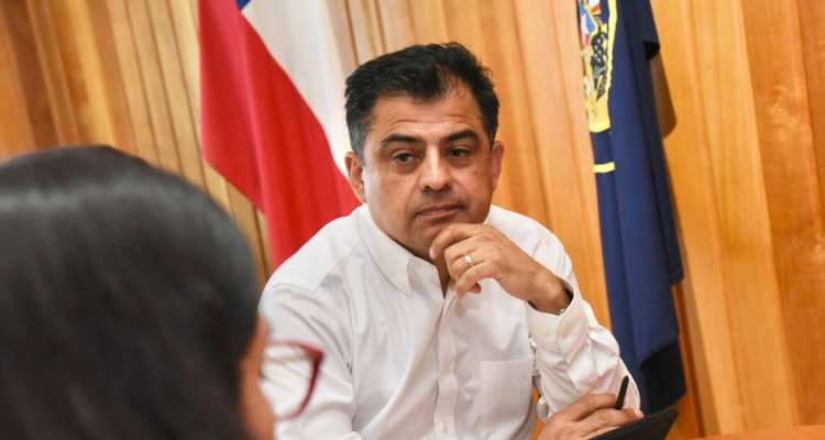 Delegado de Los Ríos, Jorge Alvial, por posible cambio de gabinete