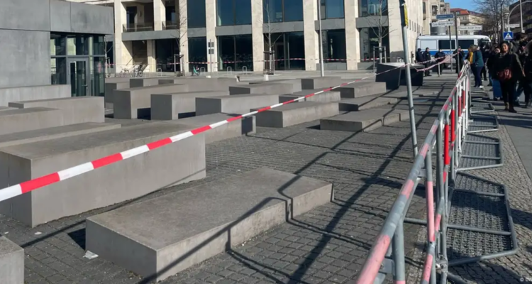 Detenido tras ataque en memorial del Holocausto en Berlín: autoridades dicen que quería “matar judíos”
