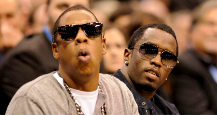 Jay Z junto a Sean Diddy Combs en partido de basquetbol en referencia a demanda en su contra retirada