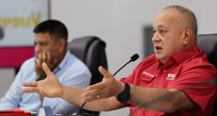 “Jalabolas” y “bobos de Boric”: Diosdado Cabello responde a Jaime Gajardo por relación con Venezuela