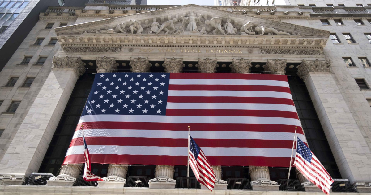 Trump ordena el cierre de oficina creada tras la crisis financiera del 2008 para vigilar a Wall Street