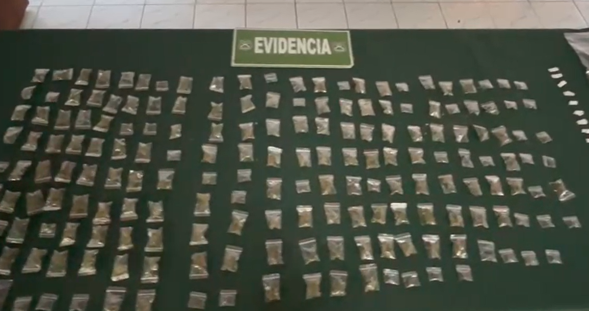 Cinco detenidos deja operativo en San Bernardo: carabineros vieron venta de droga